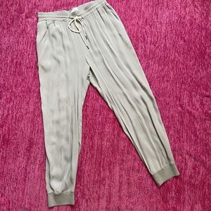 Wilfred Crepe Blend Lightweight Pull On Cropped Jogger Pants Size Medium